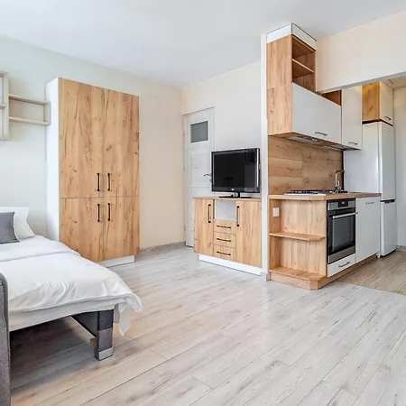 Appartement Lubuska Comfy Wooden By Bookinghost